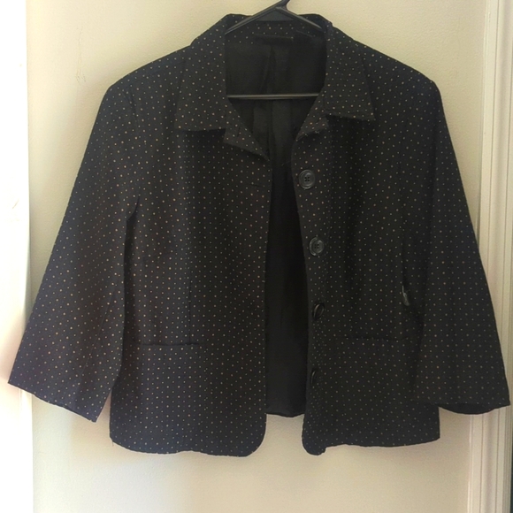 NEW Attention Black Copped Black With Gold Dots Quarter Sleeve 14 - Picture 1 of 8